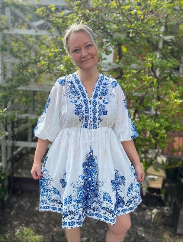 Leana kjole, hvit/blå